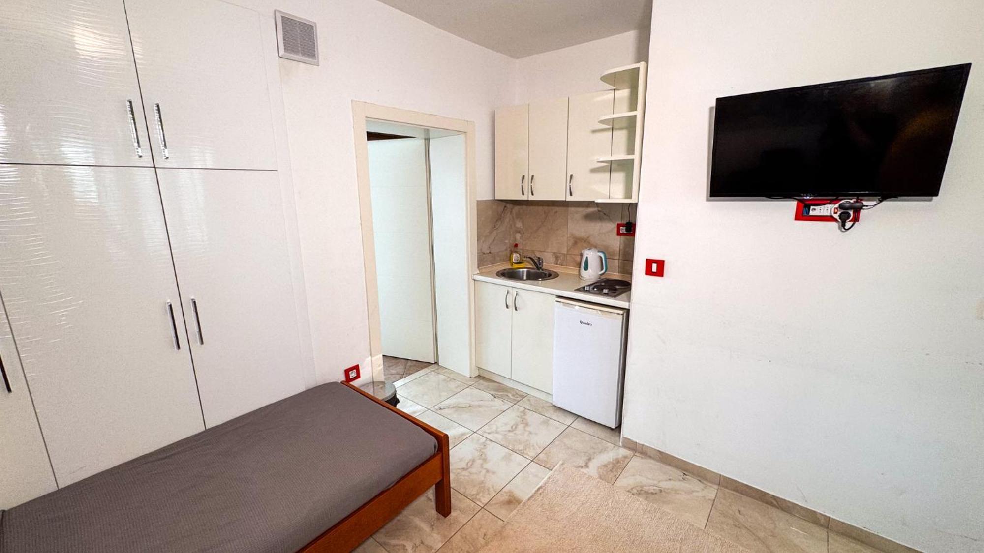 Qumi Apartments Tivat Eksteriør billede