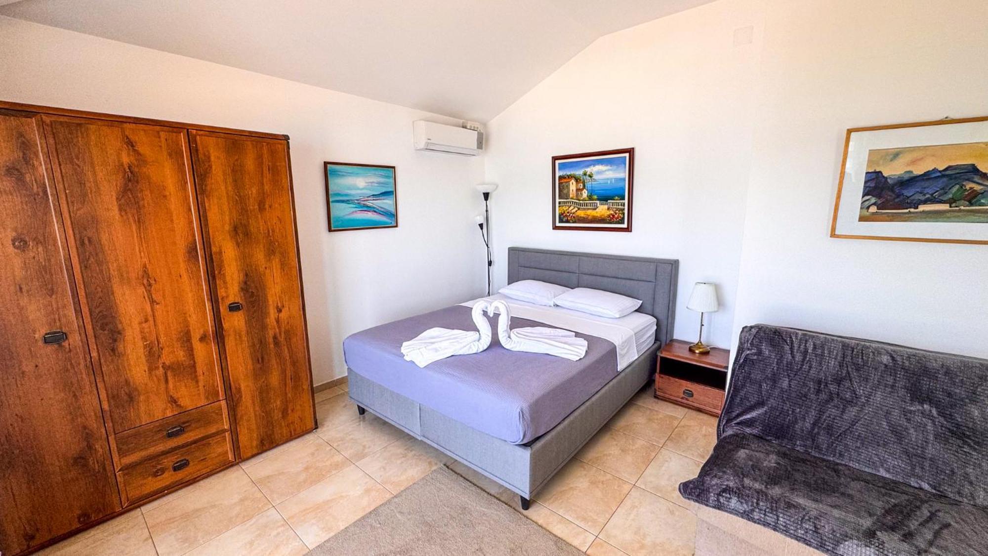 Qumi Apartments Tivat Eksteriør billede