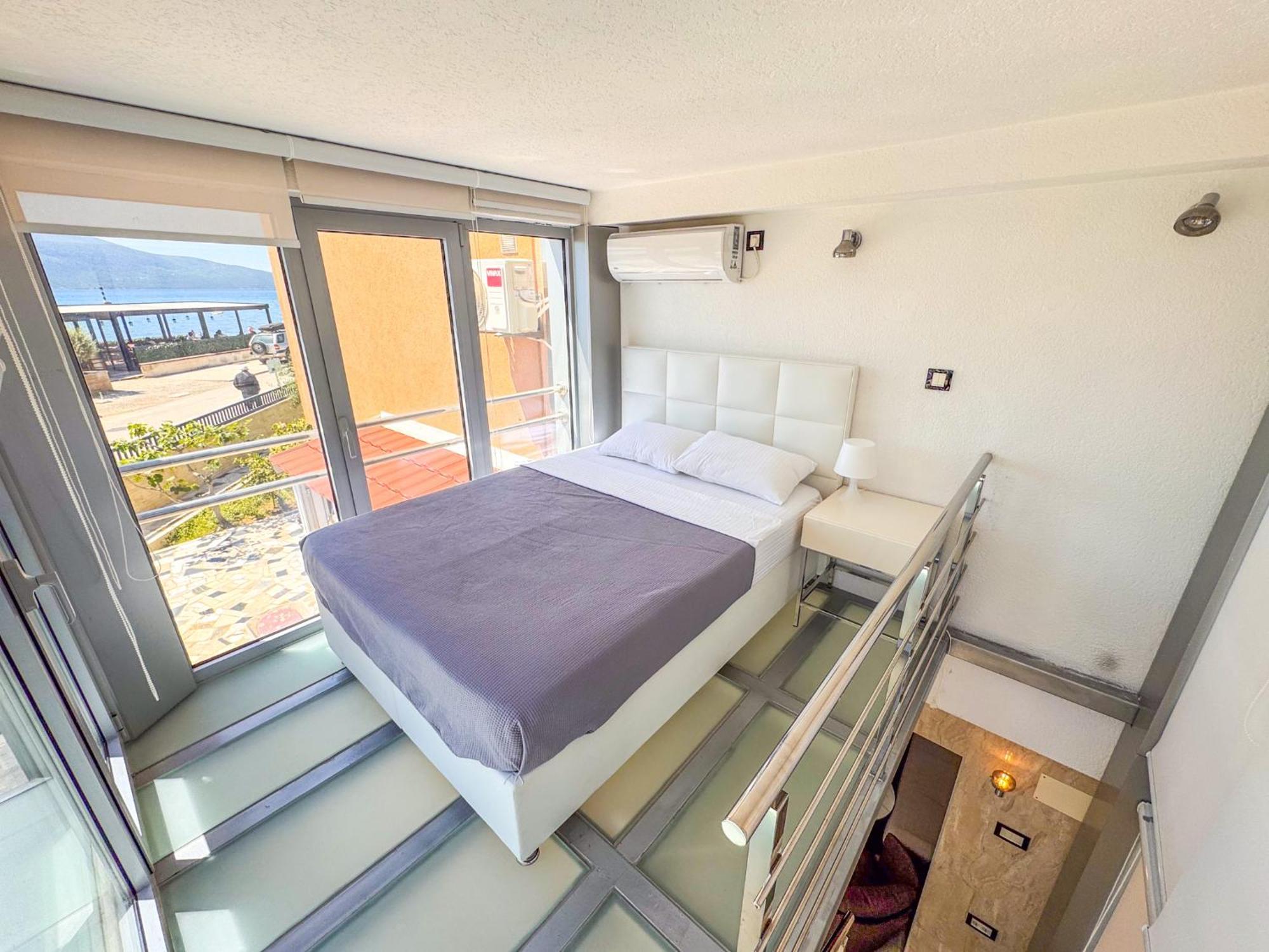 Qumi Apartments Tivat Eksteriør billede